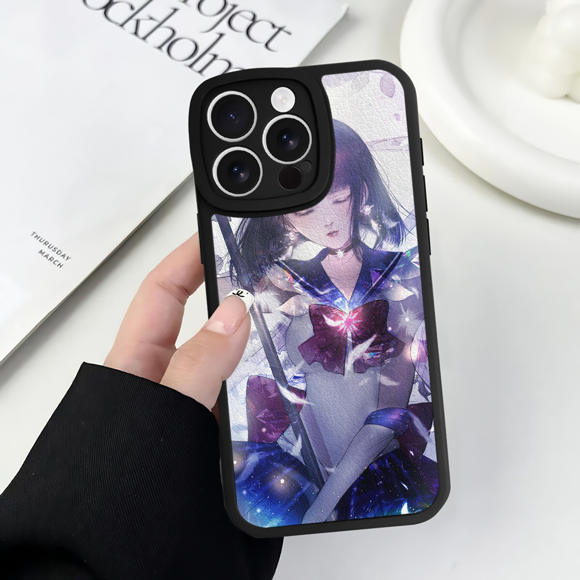 （画像用） 美少女戦士セーラームーン Sailor Moon 【iPhone 16シリーズ対応】シリコンスマホケース（レザー調） 材質：シリコン